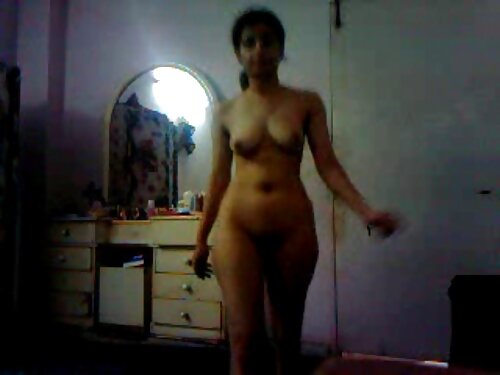 ஒல்லியான ரஷ்ய அழகு ந ...